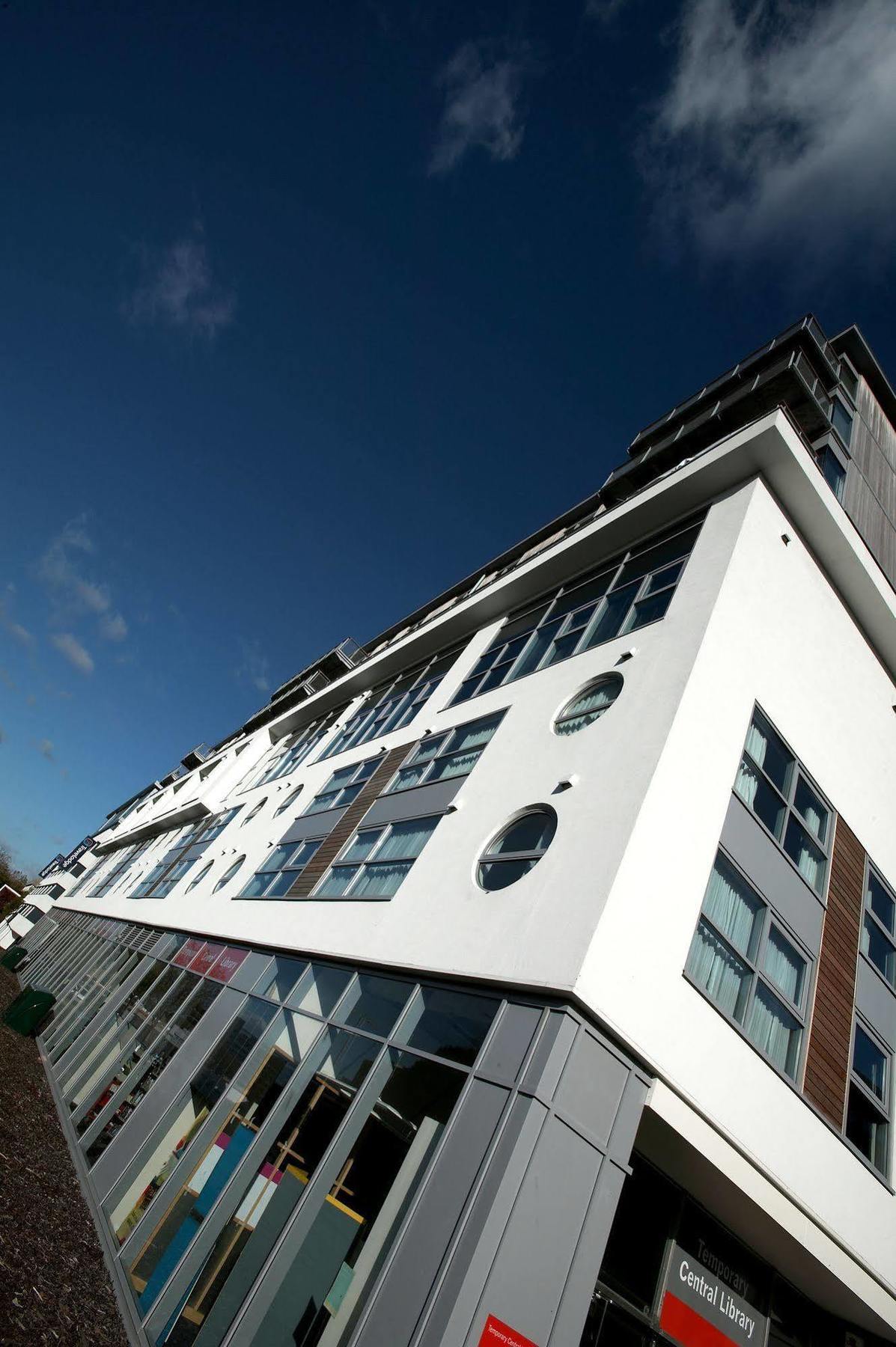The Paramount, Swindon Exterior photo